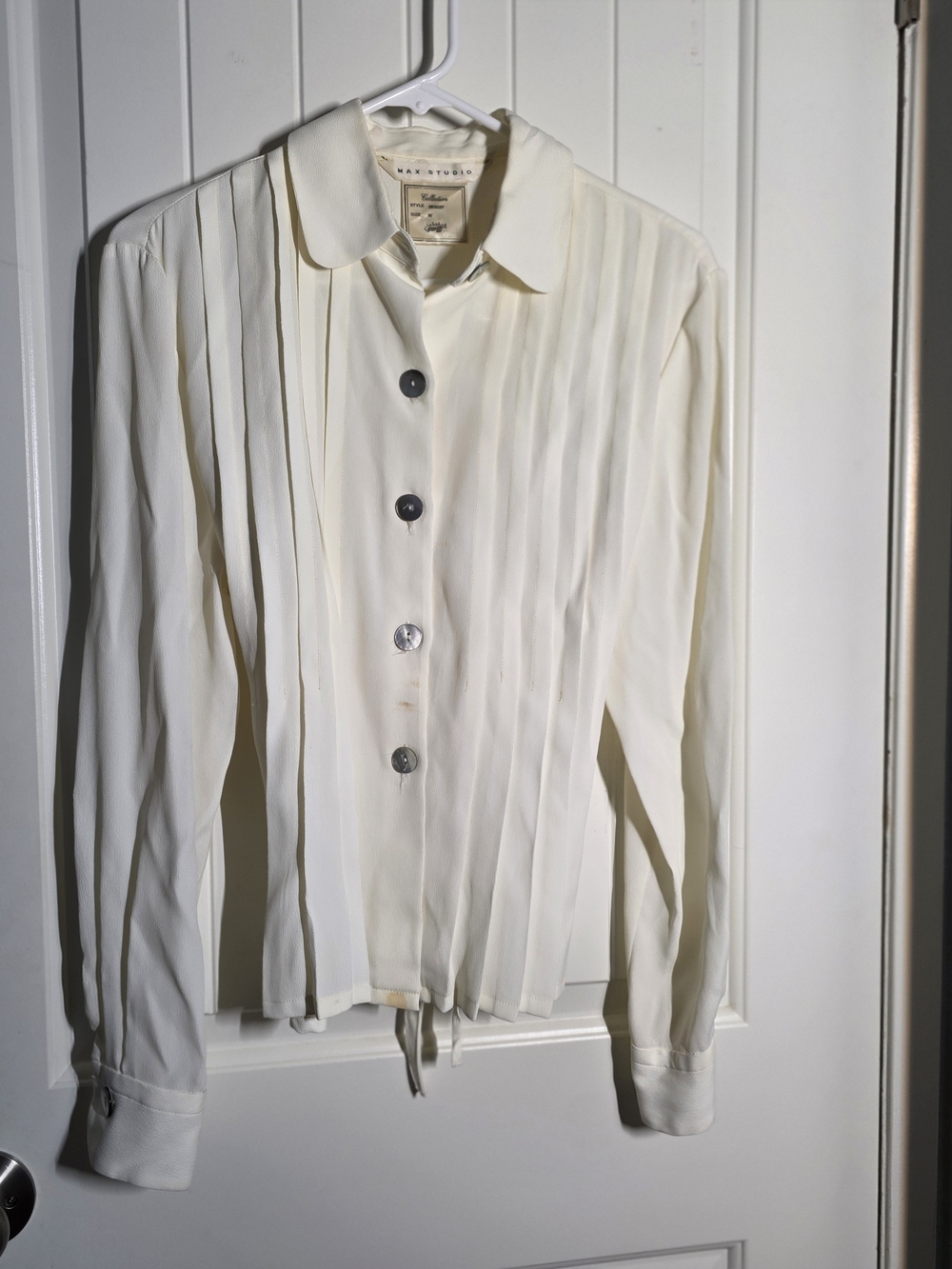 Max Studio Cream Pleated Button-Front Blouse